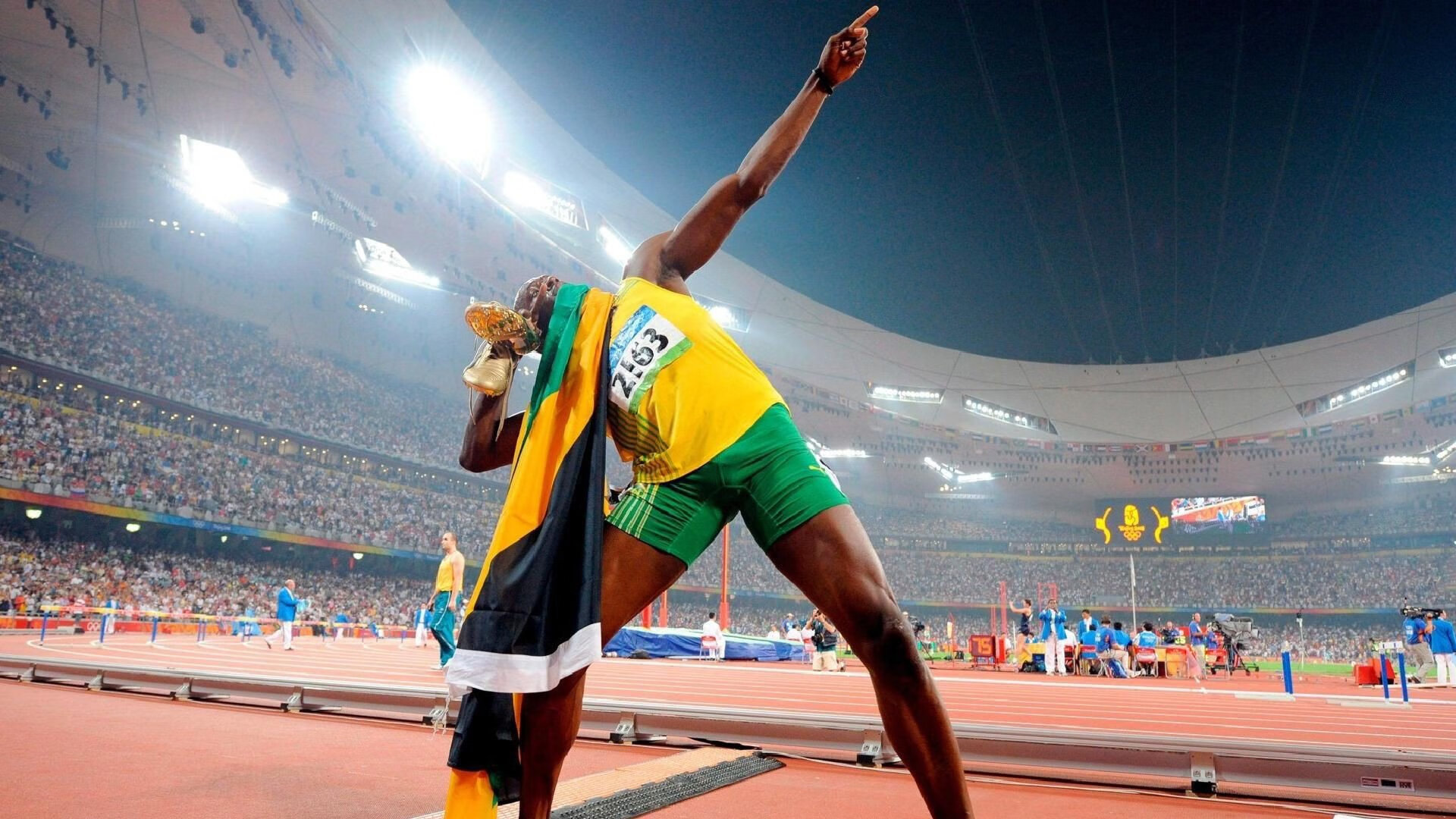 “逆境突围！强队在关键比赛中扭转乾坤”，逆境突围的意思